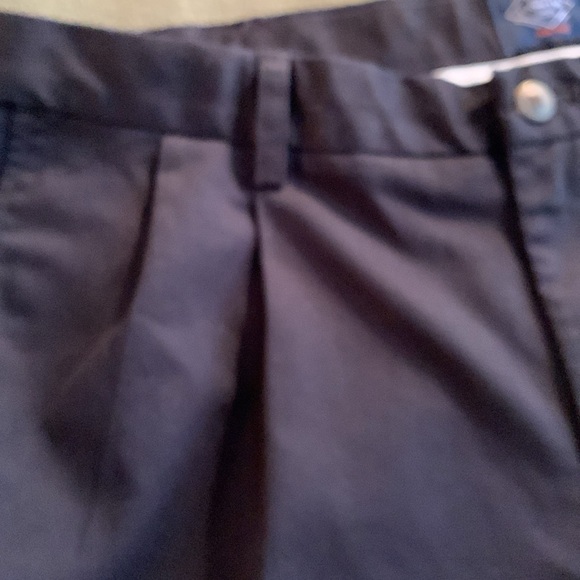 Men’s St. John Bay iron free black dress pants. Size 38 x 30 - Picture 3 of 8